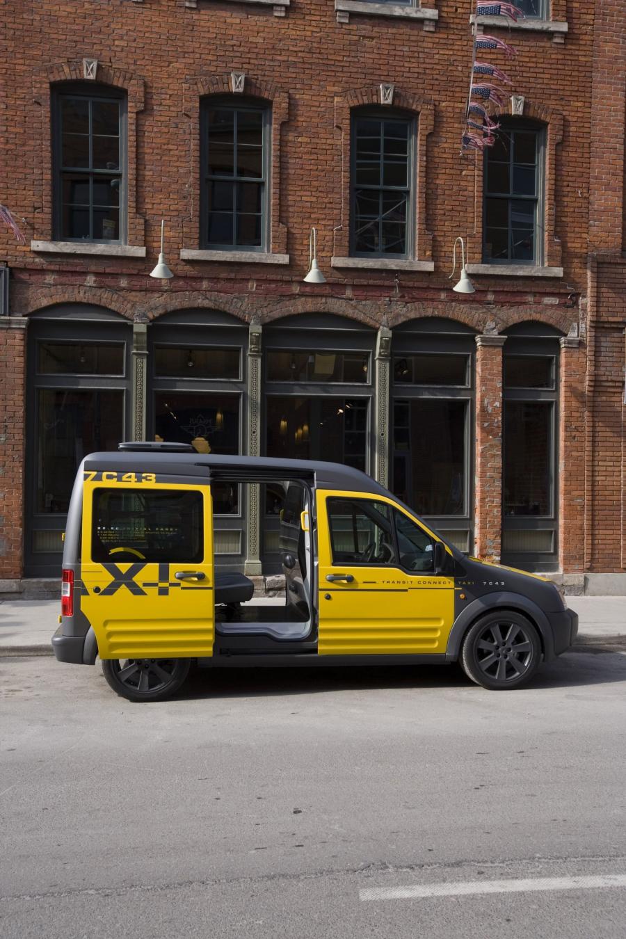  Ford Transit Connect Taxi Concept 2008 года  (фото 12 из 23)